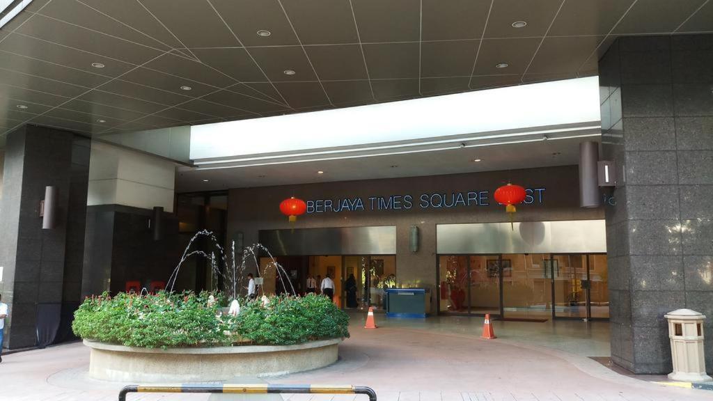 Al Sadirgroup At Time Sqaure Apartment Kuala Lumpur Exterior photo